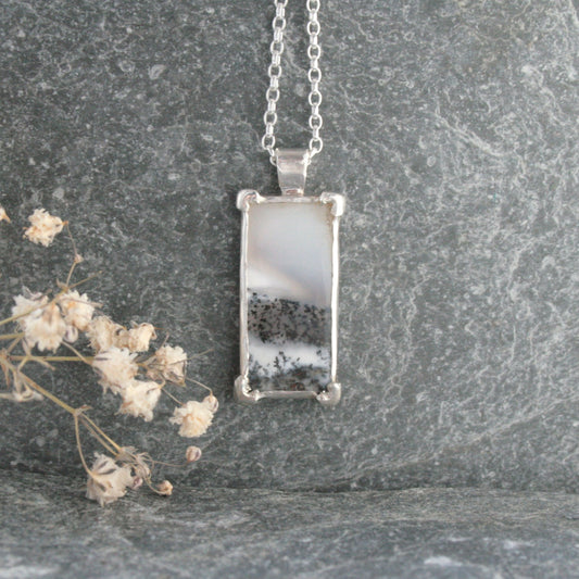 dendrite-gemstone-rectangular-necklace