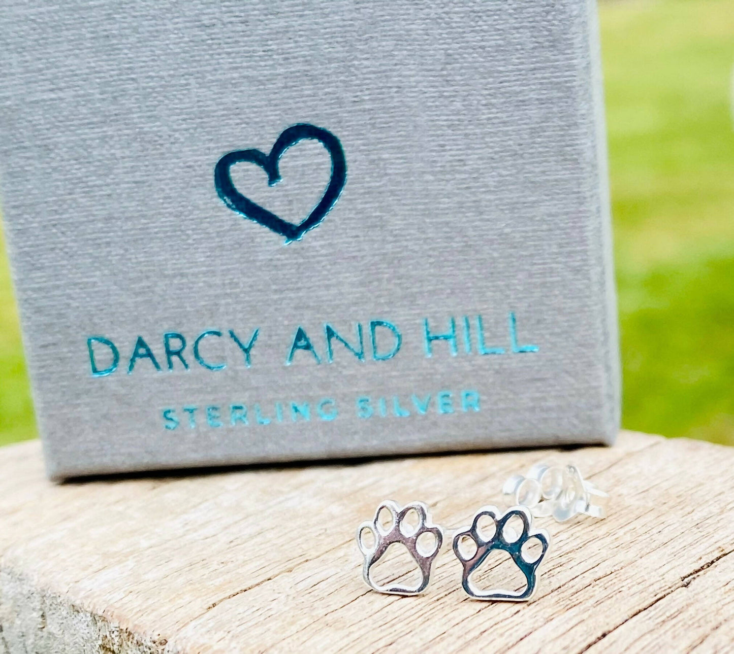 Simple Paw Stud Earrings